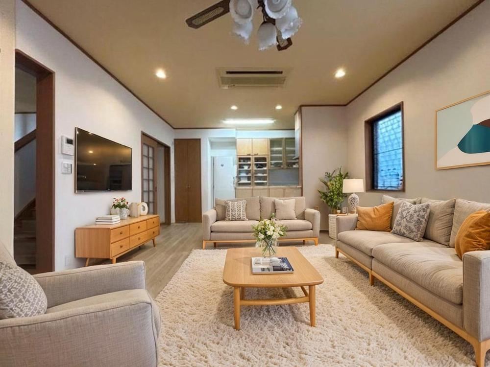 Spacious 5LDK House with Inner Garage in Hachioji - Photo 1