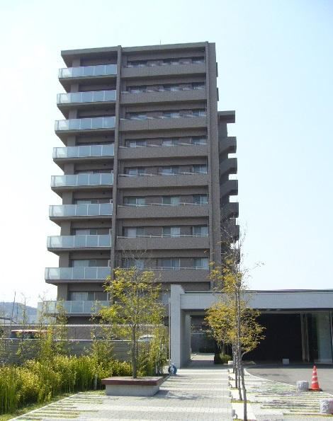 3LDK apartment in Niihama, Ehime - Photo 1