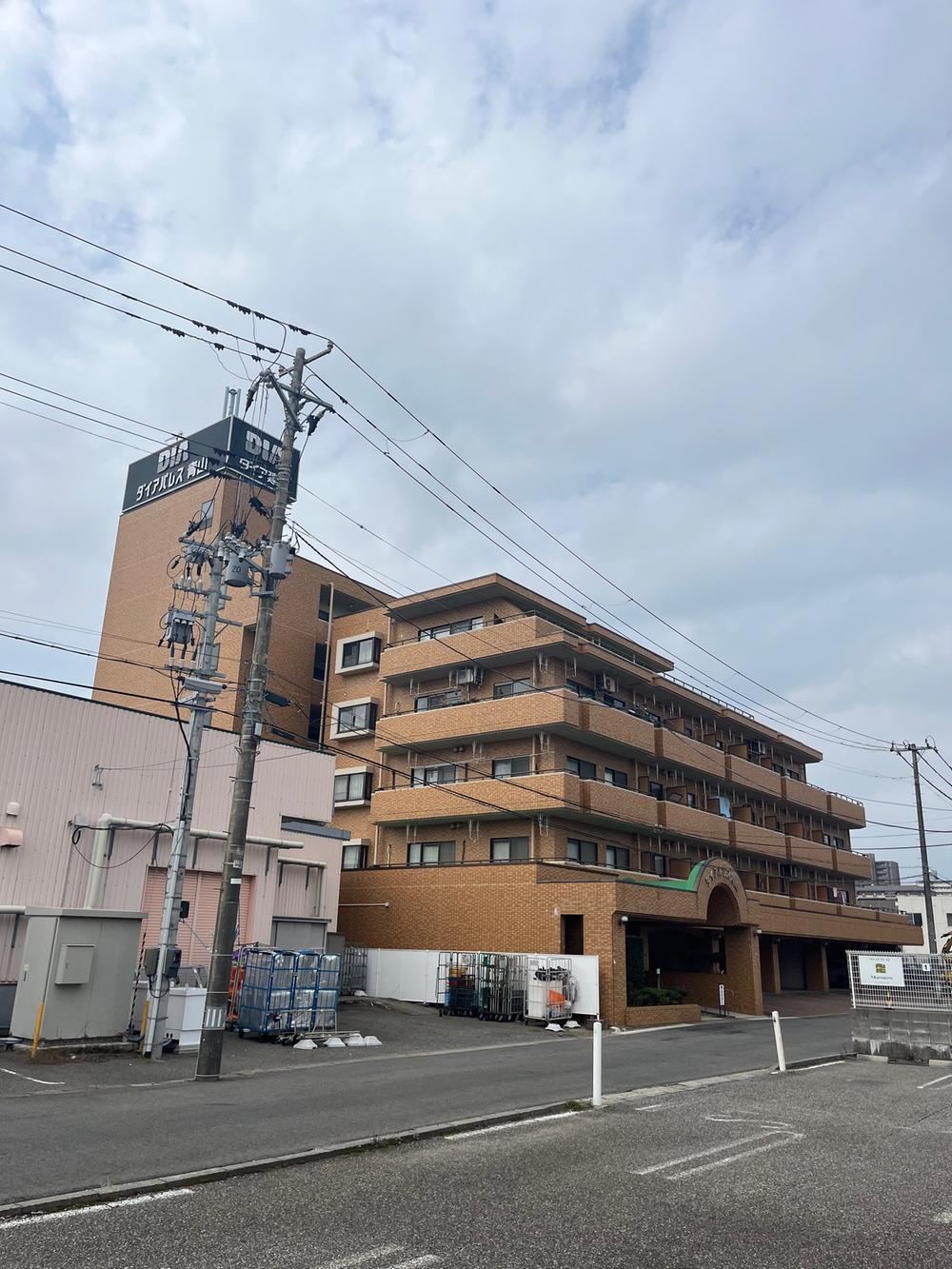 3LDK+S apartment in Nishi Ward, Niigata - Photo 1