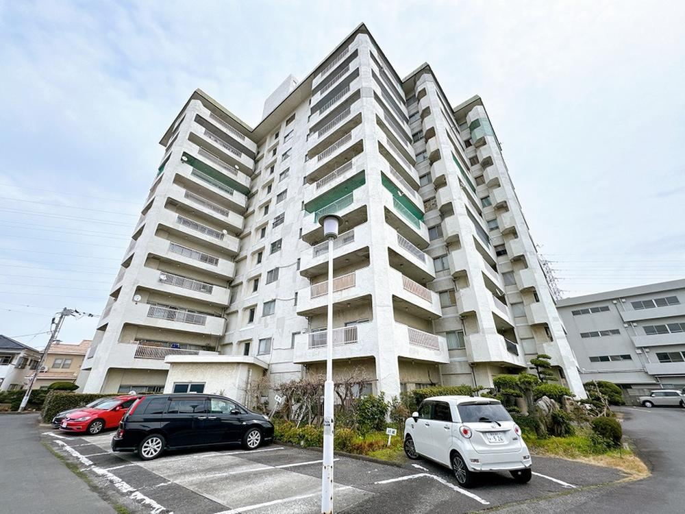 2LDK apartment in Takamatsu, Kagawa - Photo 1