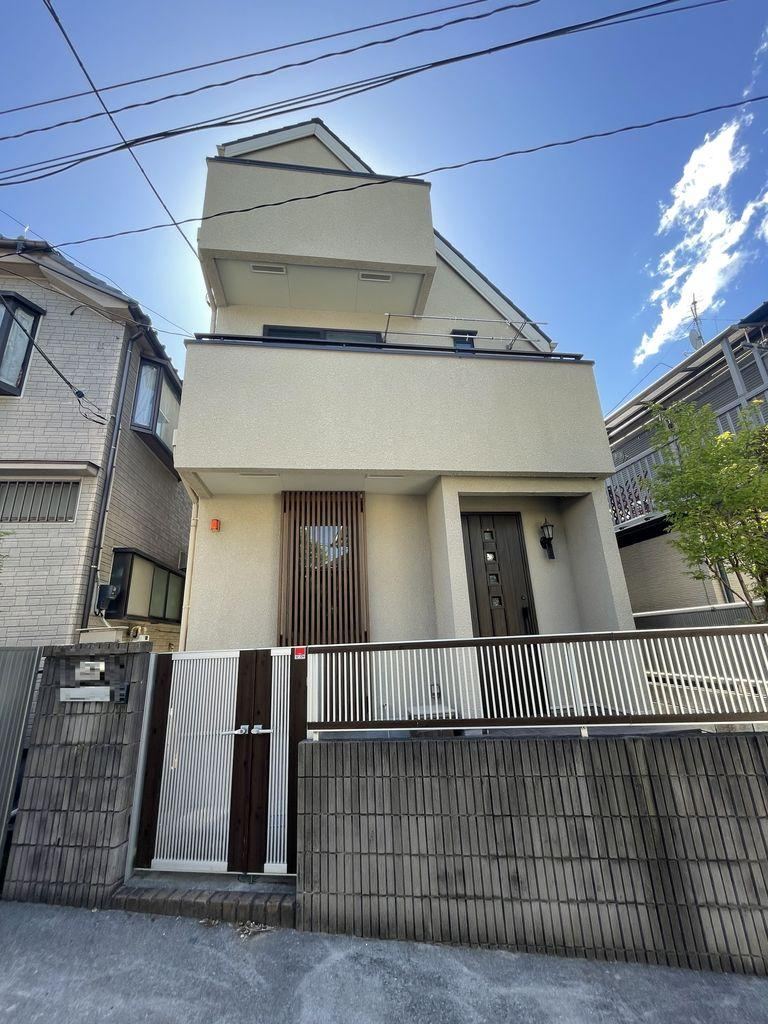 Modern 3LDK House in Nakajujokubo - Photo 1