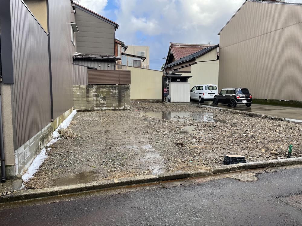 148 m² land in Kanazawa, Ishikawa - Photo 1