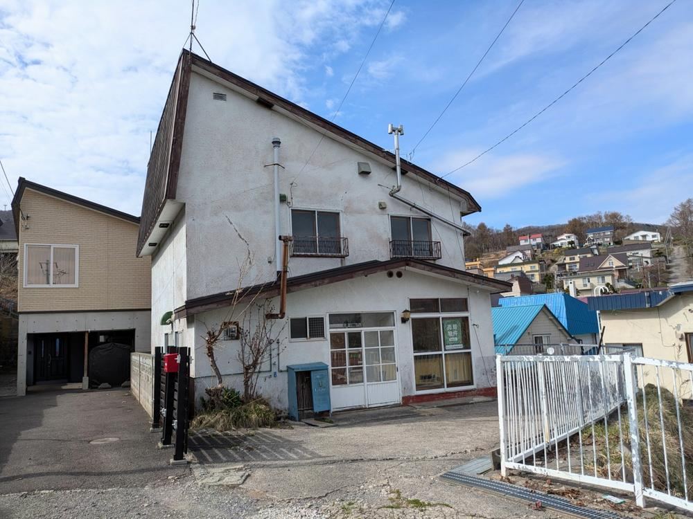 Scenic 5LDK House in Otaru - Photo 1