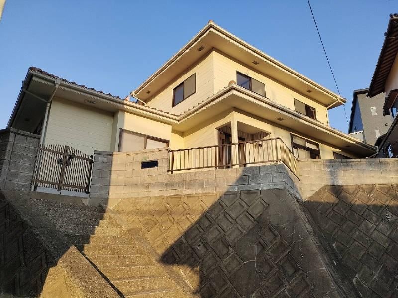 Recently Renovated 4LDK Home Ready for Immediate Move-in - Photo 1