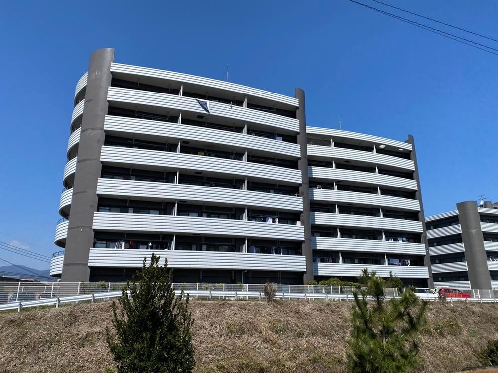 3LDK apartment in Kokuraminami Ward, Kitakyushu, Fukuoka - Photo 1