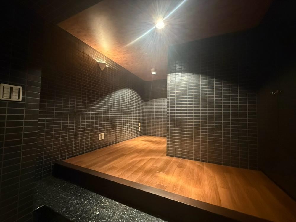 Stylish 6LDK House in Ozaki-yama - Photo 1
