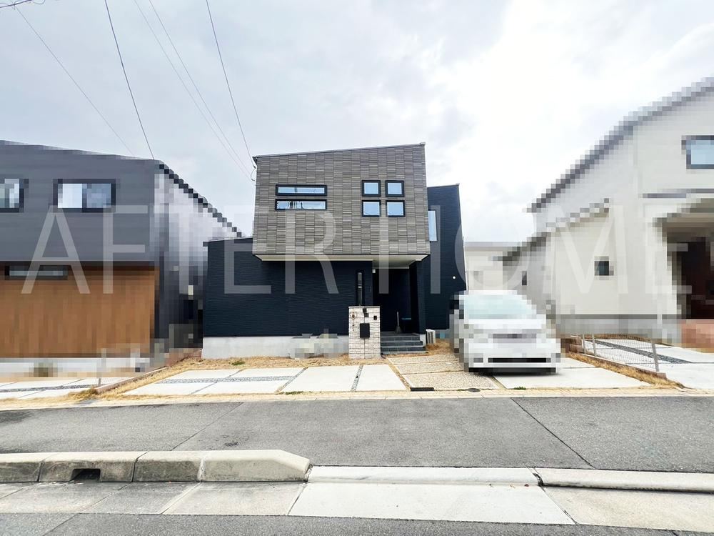 Modern 3LDK House with Scenic Views - Photo 1