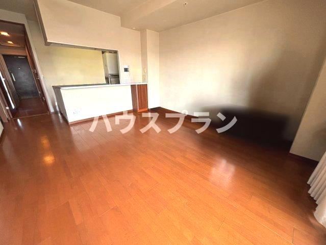 3LDK apartment in Neyagawa, Osaka - Photo 1