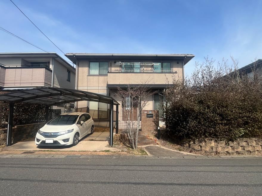 Conveniently Located 4LDK House Near Park Place in Oita City - Photo 1