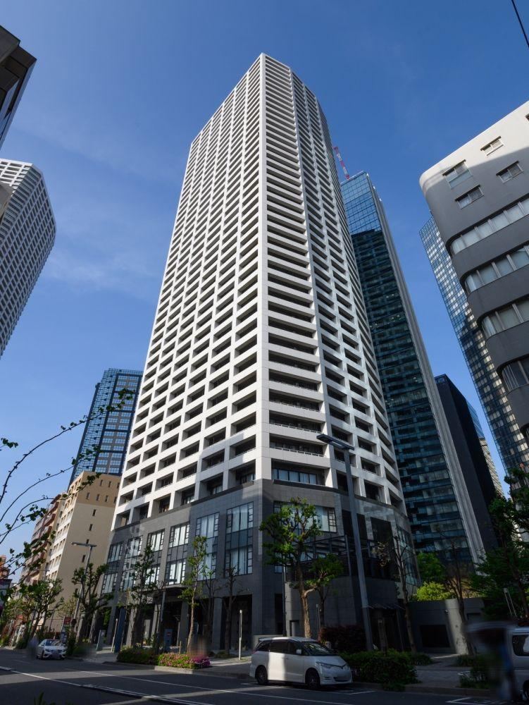 2LDK apartment in Shinjuku Ward, Tokyo - Photo 1