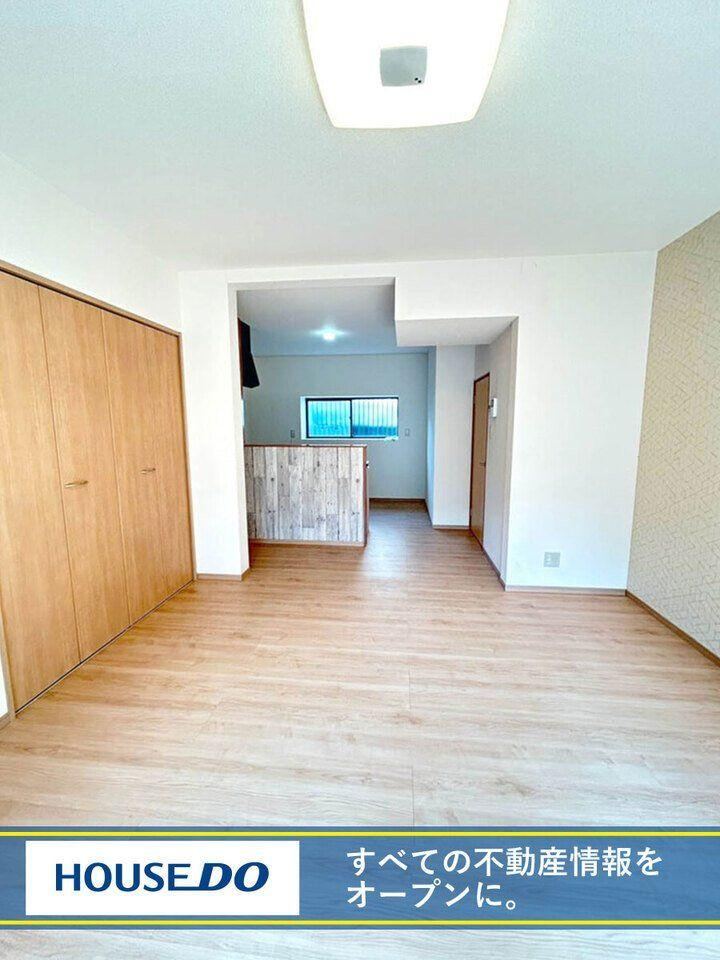 Spacious 3LDK House with Large Lot in Kitakyushu - Photo 1