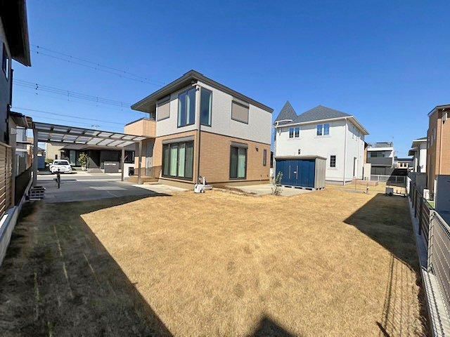 Spacious 4LDK House with Large Garden - Photo 1