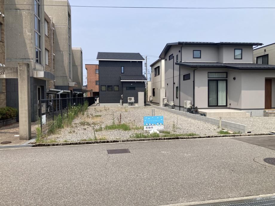 167 m² land in Kanazawa, Ishikawa - Photo 1