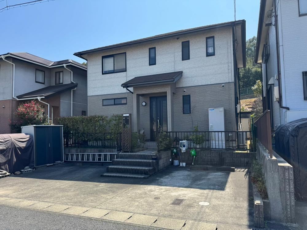 Spacious 4LDK+S Detached House in Kojima Ogawa - Photo 1