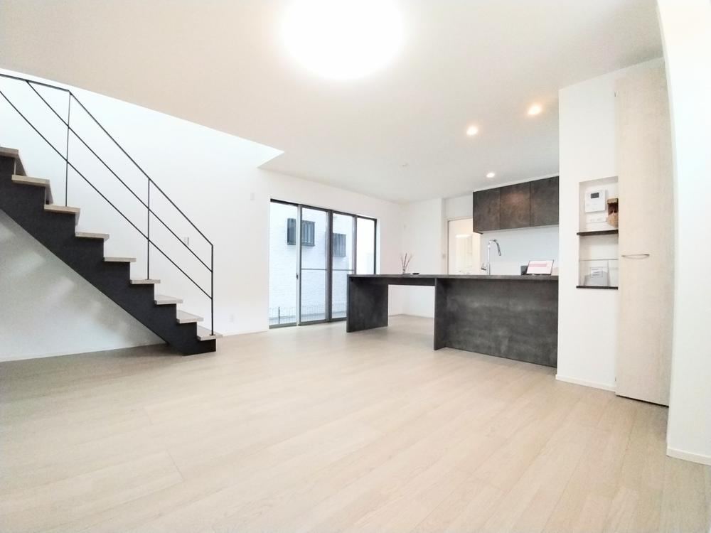 4LDK house in Asakita Ward, Hiroshima - Photo 1