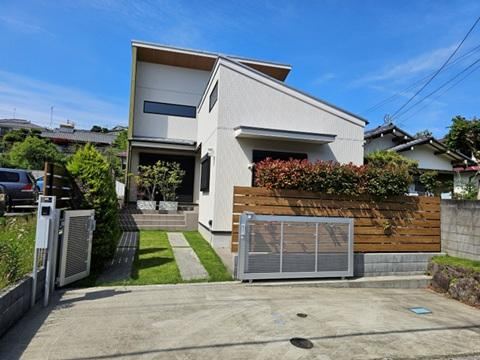 Spacious 2LDK House with Parking in Manazuru - Photo 1