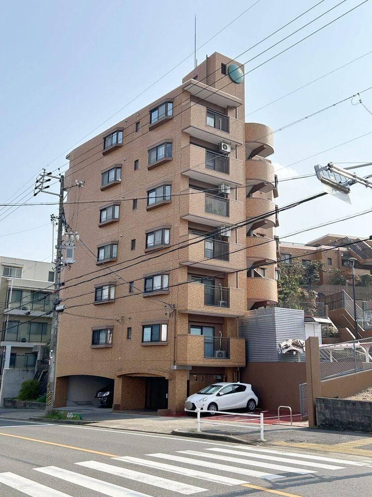 3LDK apartment in Tempaku Ward, Nagoya, Aichi - Photo 1