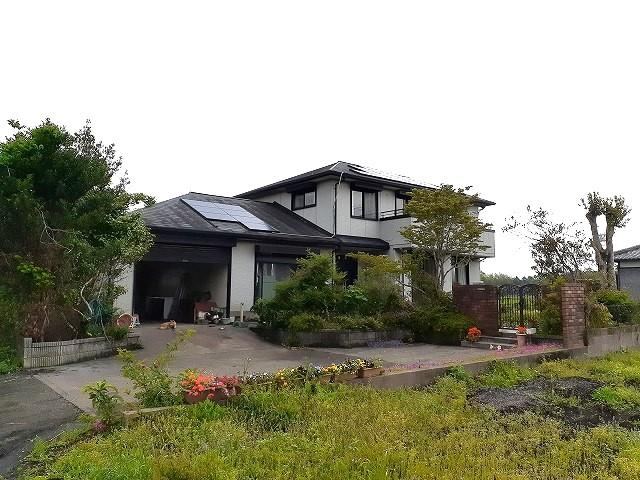 Modern 5LDK House with Built-in Garage in Osaki - Photo 1