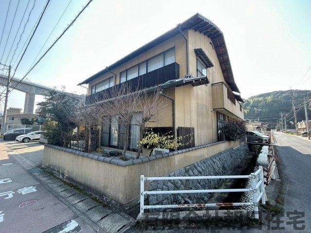 Spacious 12DK House Near Tamatsukuri Onsen - Photo 1
