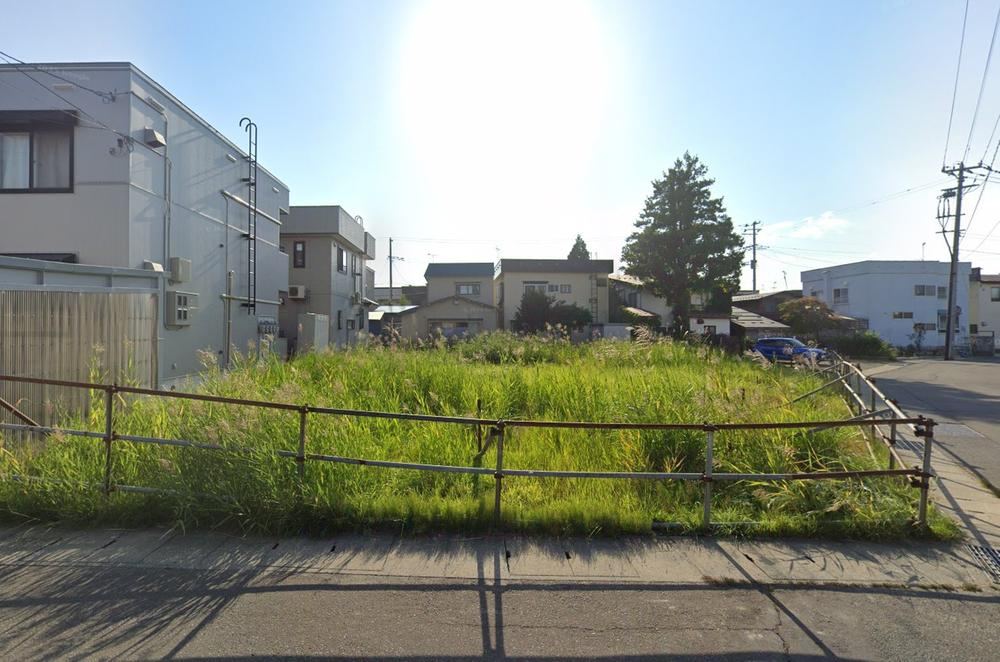 Conveniently Located Land in Kusushi 4-Chome - Photo 1