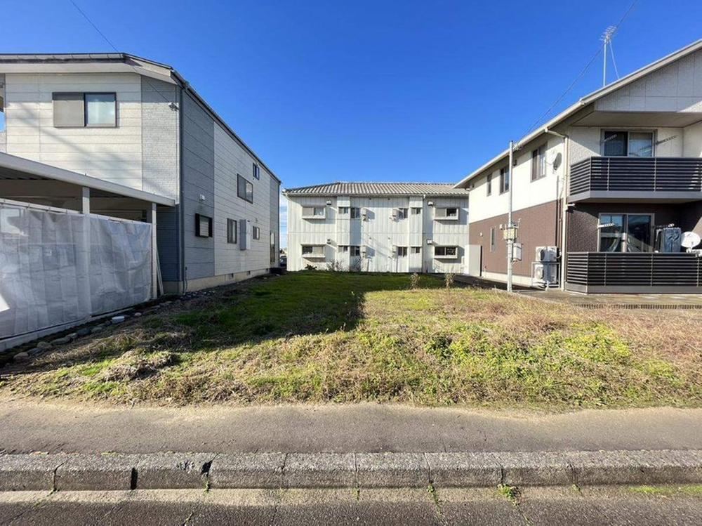 Quiet Land in Nagaoka with Convenient Access - Photo 1