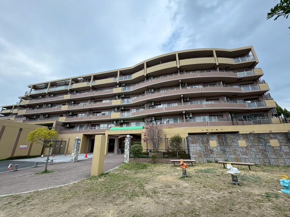 4LDK apartment in Nara, Nara - Photo 1