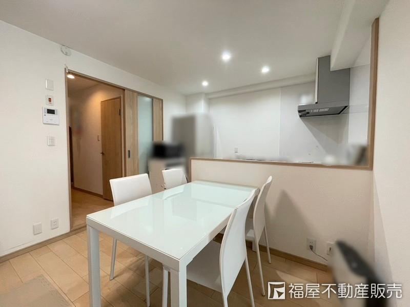3DK apartment in Suita, Osaka - Photo 1
