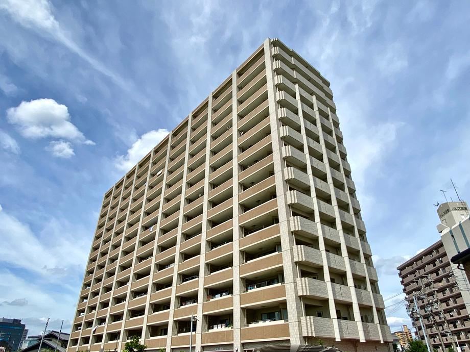 4LDK apartment in Anjo, Aichi - Photo 1