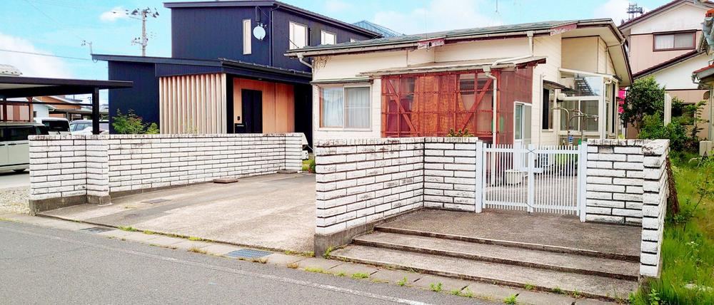 Investment Property with Current Tenant in Sakata - Photo 1