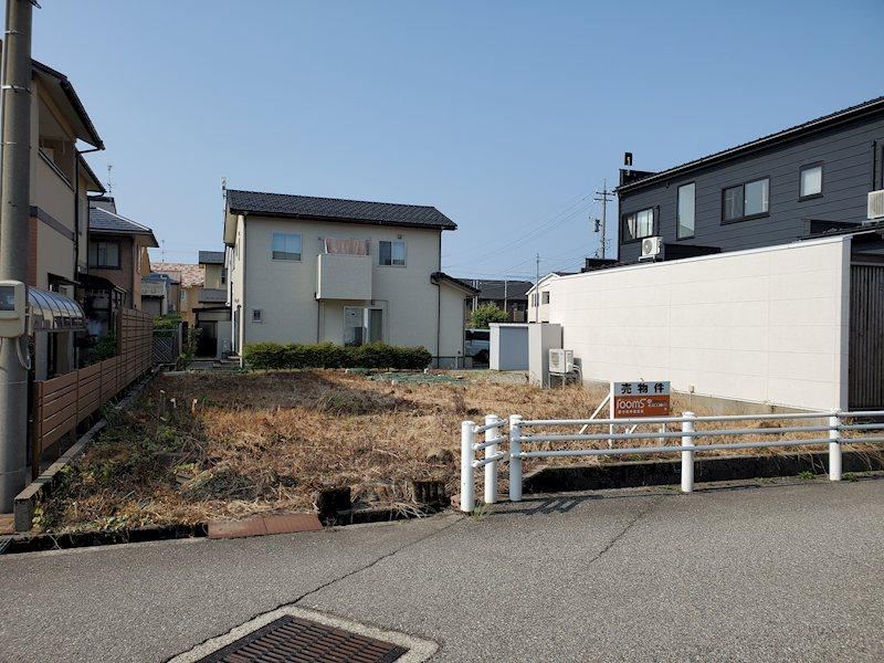 204 m² land in Nonoichi, Ishikawa - Photo 1