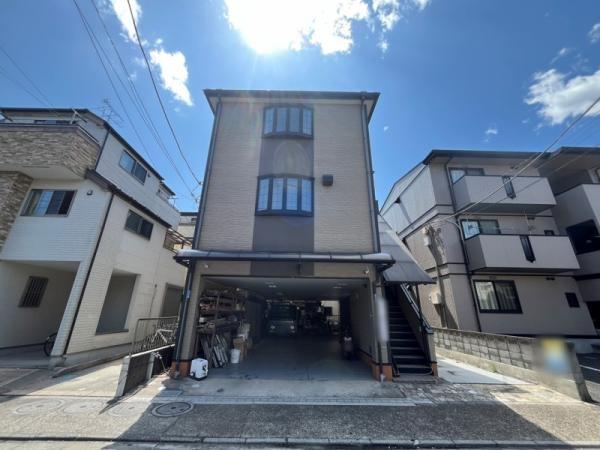 Versatile 5LDK House with Office in Adachi - Photo 1
