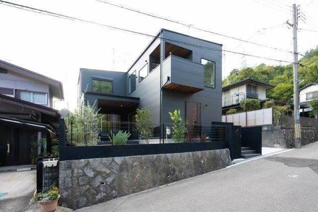 Newly Built 4LDK House in Uzumoridai, Kobe - Photo 1