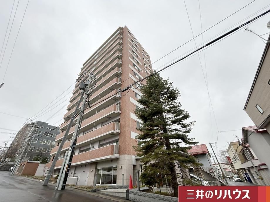 3LDK apartment in Otaru, Hokkaido - Photo 1