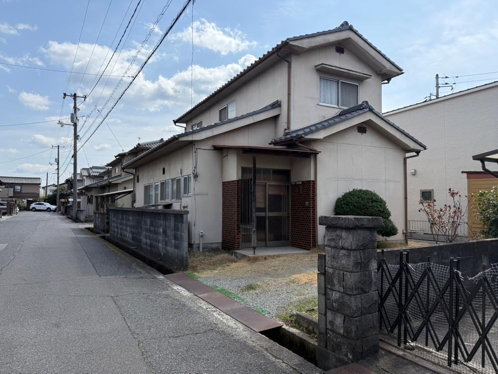 5DK house in Fukuyama, Hiroshima - Photo 1