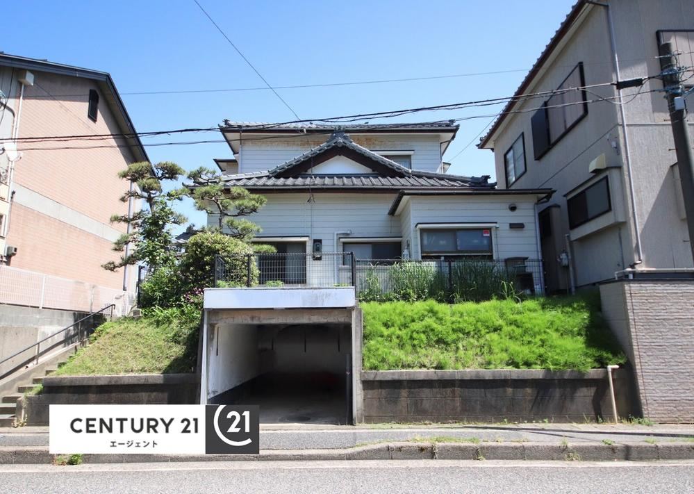 7DK Home with Garage in Sekiya, Niigata - Photo 1