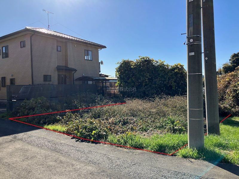 Quiet Residential Land on Elevated Terrain - Photo 1