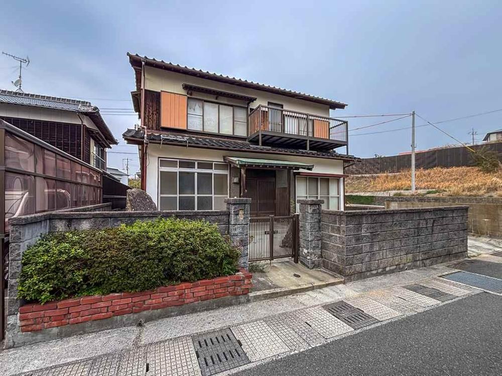 5DK house in Shimonoseki, Yamaguchi - Photo 1