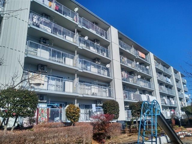 Spacious 3LDK Apartment in Tsutsuji-no - Photo 1