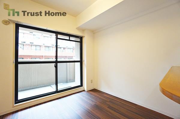 2LDK apartment in Chuo Ward, Kobe, Hyogo - Photo 1