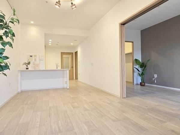1LDK apartment in Higashinada Ward, Kobe, Hyogo - Photo 1