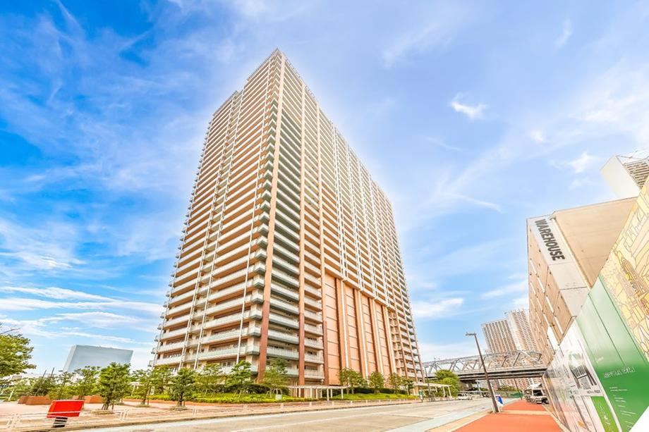 3LDK apartment in Minato Ward, Tokyo - Photo 1
