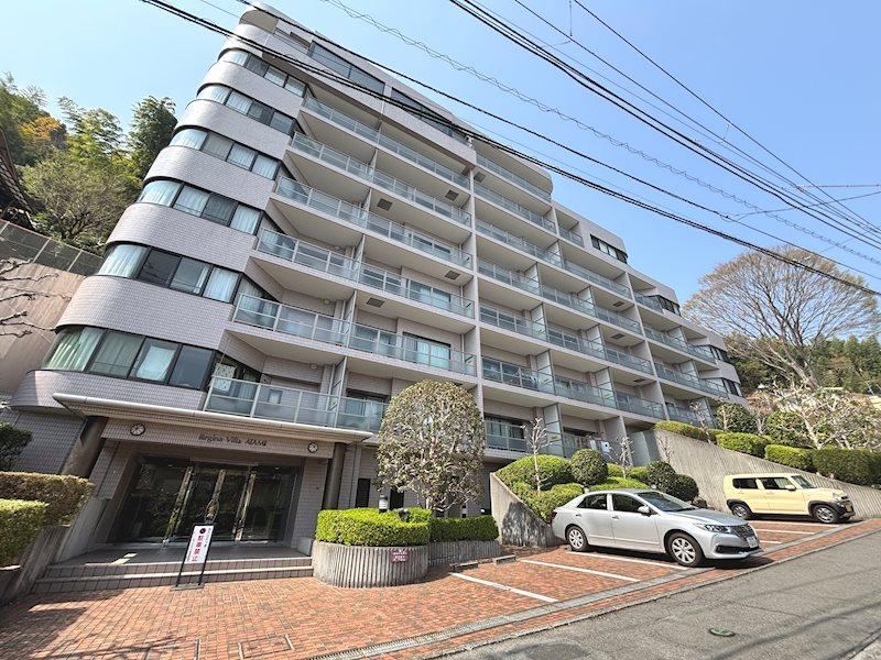 2LDK apartment in Atami, Shizuoka - Photo 1