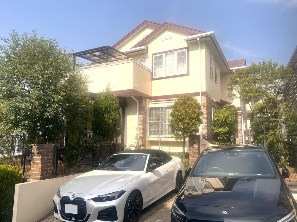 Custom-Built Home by Sumitomo Real Estate - Photo 1