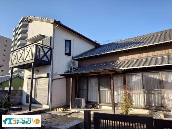 Conveniently Located 7DDKK House in Central Gamagori - Photo 1