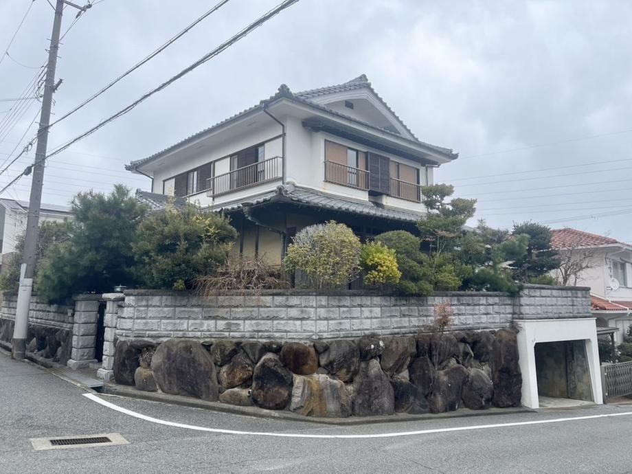 Charming 6LDK Japanese House in Wakabadai - Photo 1