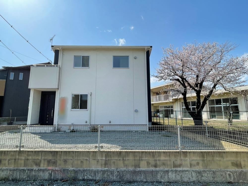 Spacious 5LDK House in Himeji - Photo 1