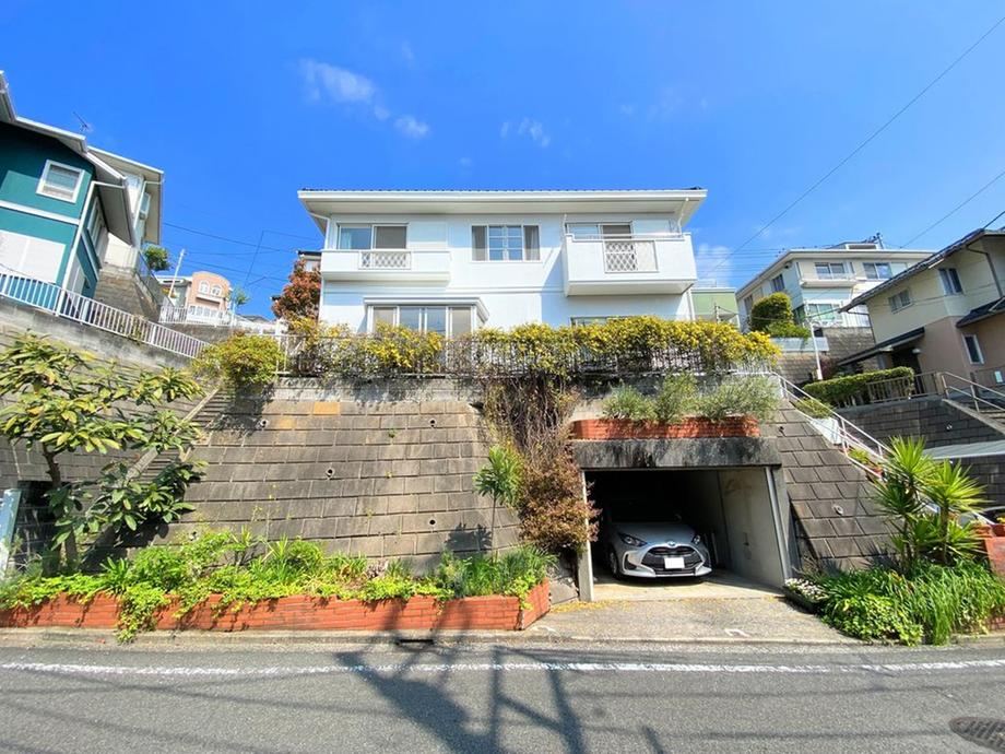 Charming 4LDK House in Hino with Scenic Views - Photo 1