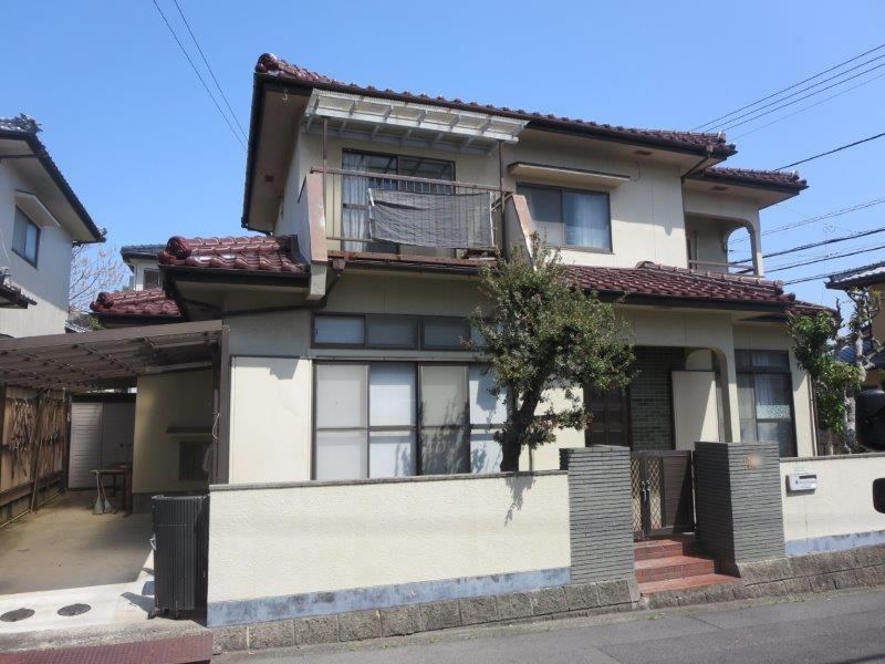 Charming 5LDK House in a Quiet Area of Matsuyama - Photo 1
