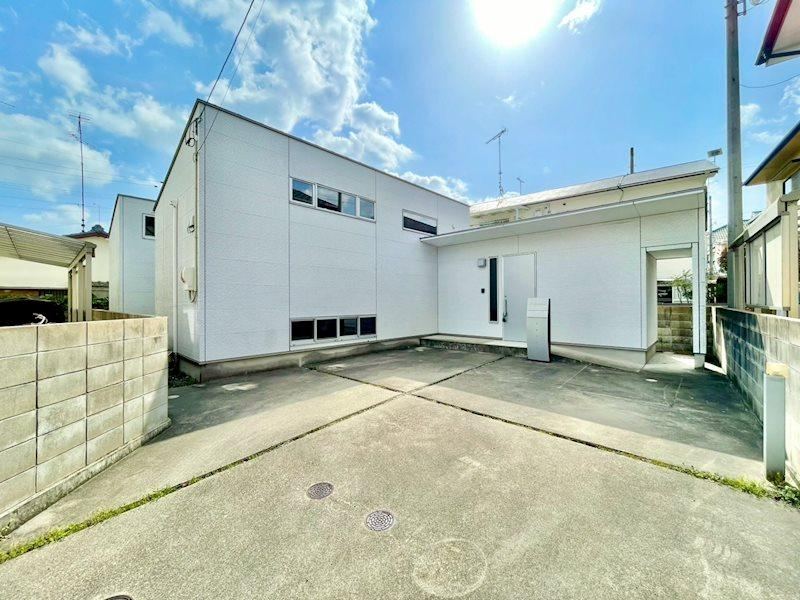 All-Electric 3LDK Bungalow with Loft in Imabari - Photo 1