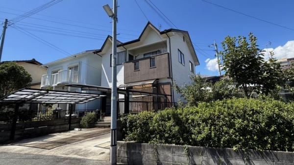 Renovated 4LDK House with Carport in Kumamoto - Photo 1